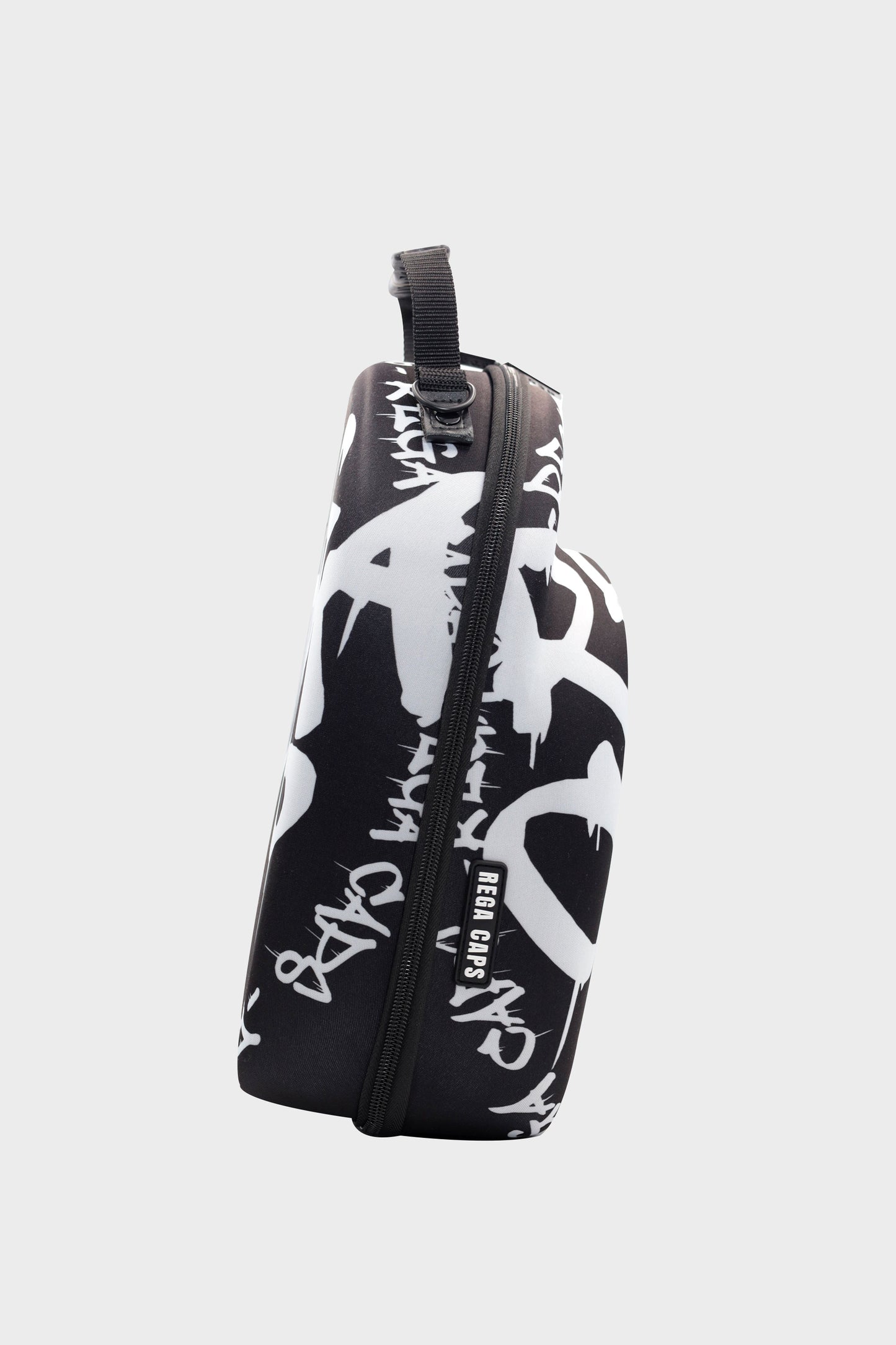 Cap carrier | Graffiti