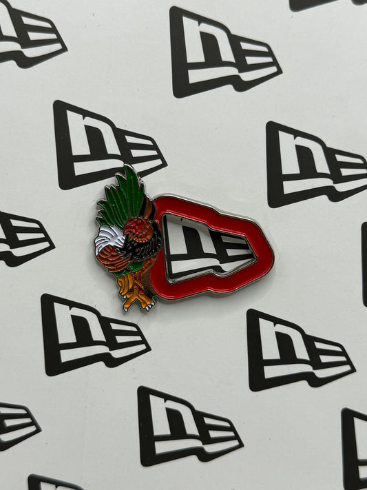 Pin Gallo